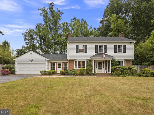 4413 Neptune Dr, Alexandria, VA 22309