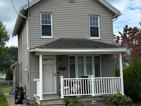 313 Mooney St, Olyphant, PA 18447
