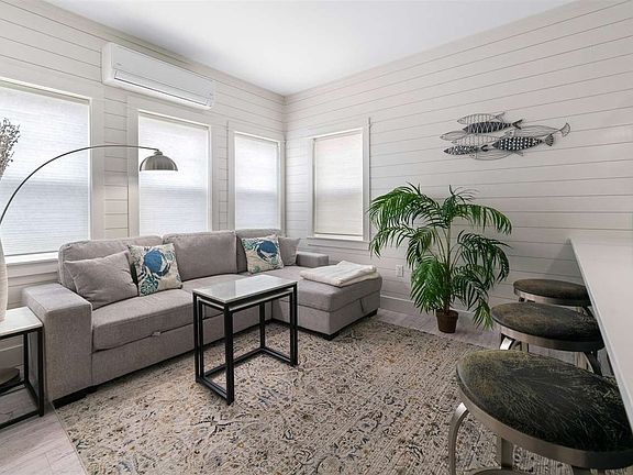 2nd image of 114 Riverwalk Ln