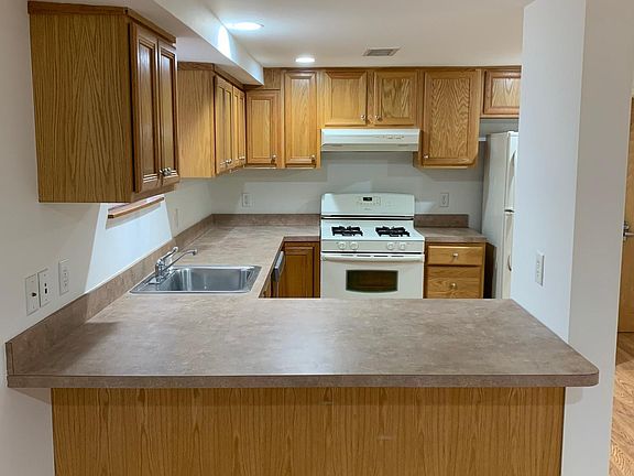 4th image of 45 Hamilton Pl