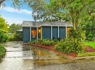 1012 E Crenshaw St, Tampa, FL 33604