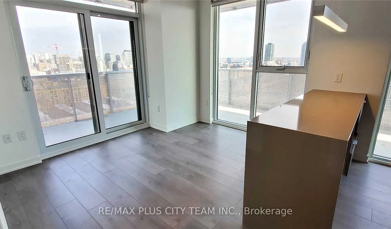 2 bed, $3,200 — Photo 2