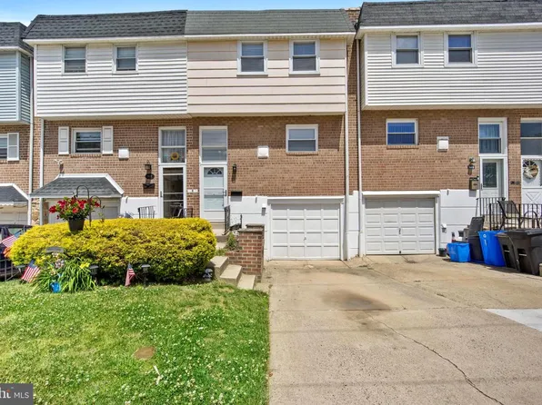 3611 Whitehall Ln, Philadelphia, PA 19114