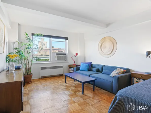 530 Grand Street image 1 of 7