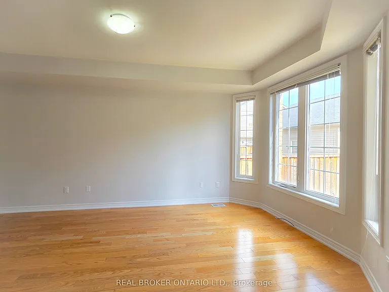 25 Vinod Rd — Photo 8