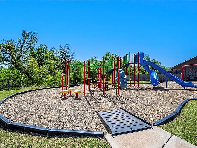 12512 Bending Brook Dr — Photo 21