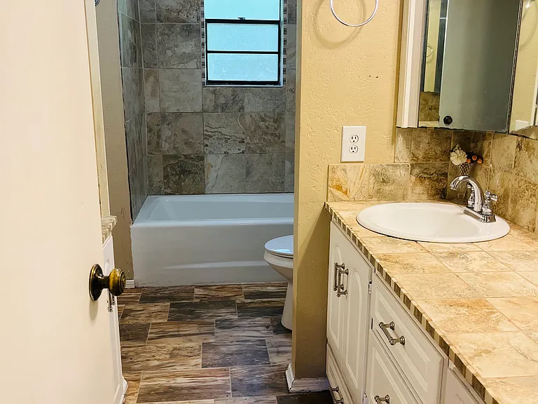 6612 Crow Cir — Photo 18