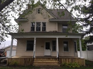 403 W 3rd St, Lostant, IL 61334