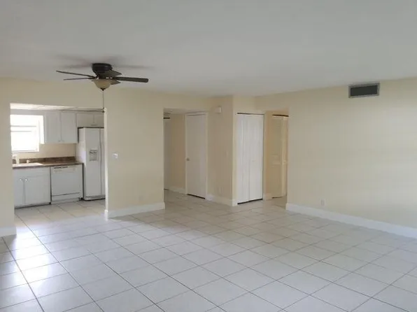 720 N Dixie Hwy APT 202, Lantana, FL 33462