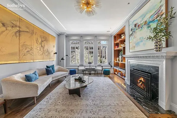 Sold by Sotheby's International Realty | media 9