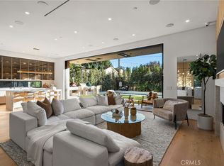 14758 Morrison St, Sherman Oaks, CA 91403