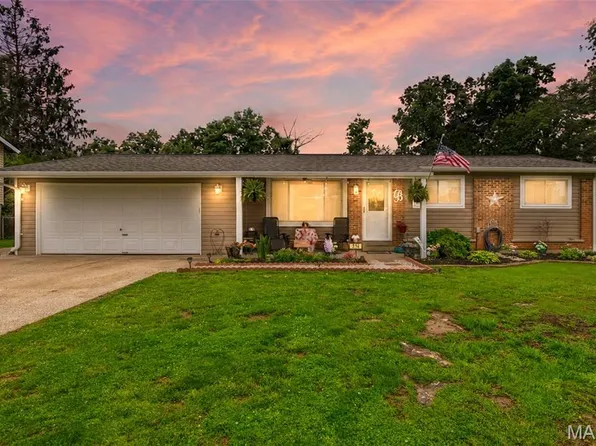 314 Capri Dr, O'Fallon, MO 63366