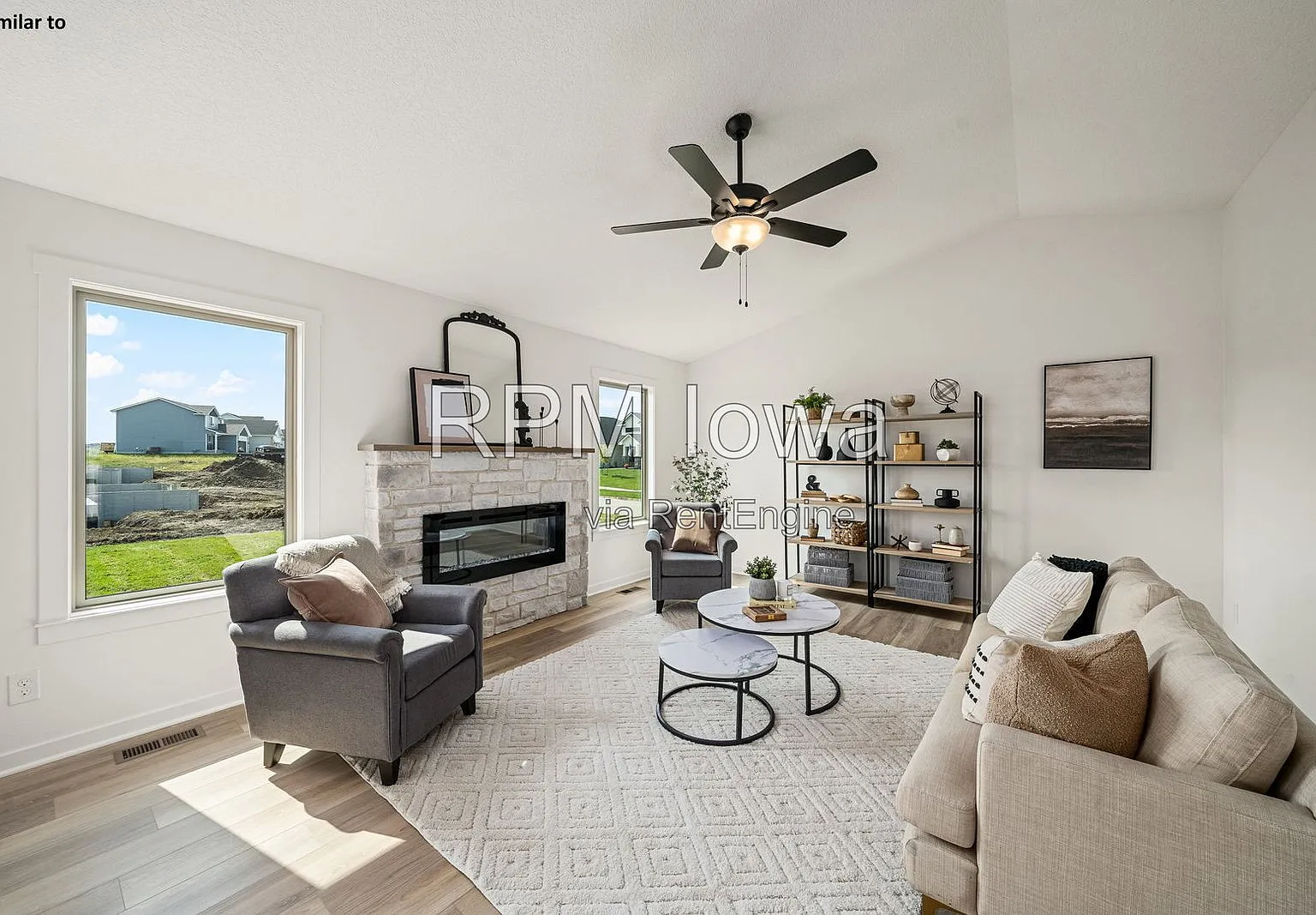 4 bed, 3.0 bath, 1510 sqft, $2,995 — Photo 4
