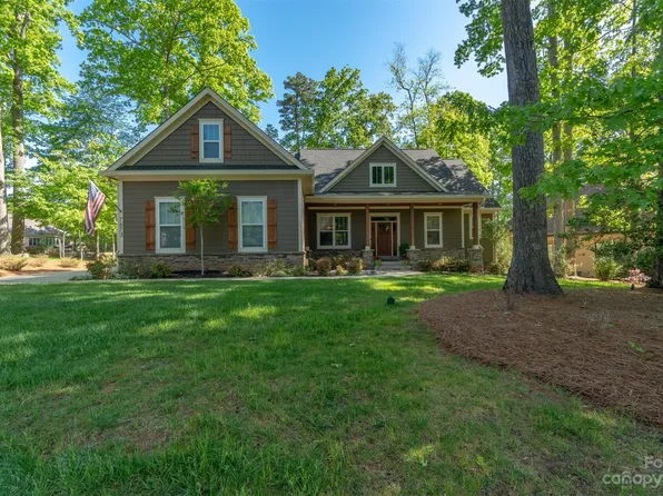 7673 Turnberry Ln, Stanley, NC 28164