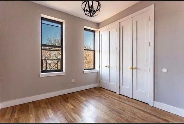 Rented by Metro Prop NY Corp | media 2