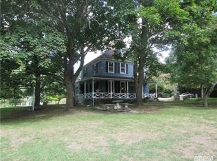 645 Breakwater Rd, Mattituck, NY 11952