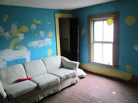 5th image of 118 Albany Ave