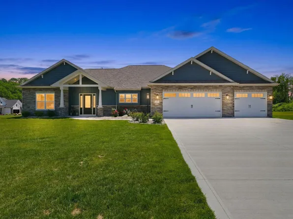 15 Kodak Ln, Angola, IN 46703