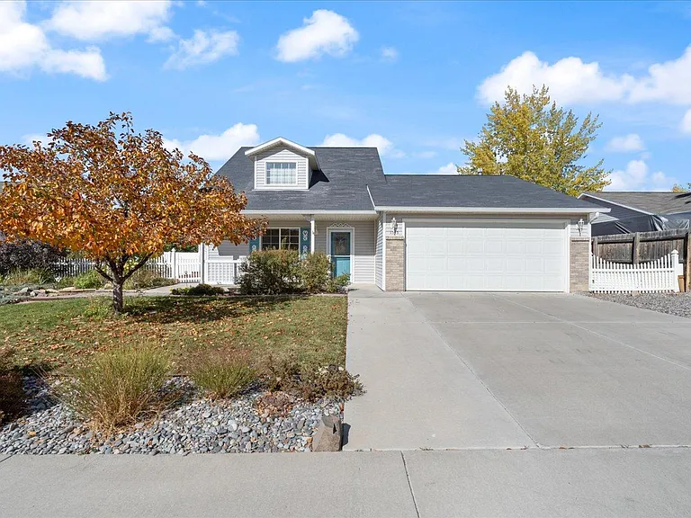 1545 Branding Iron Dr — Photo 1