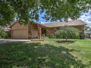 2604 W El Paso St, Broken Arrow, OK 74012