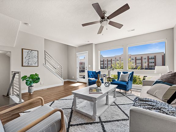 4th image of 36 W Gilbride Ave