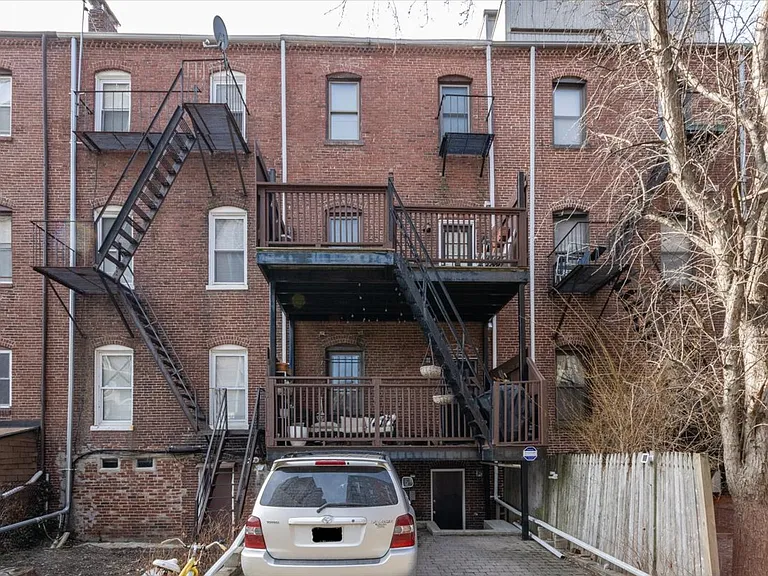 7 Worthington St #1 — Photo 33