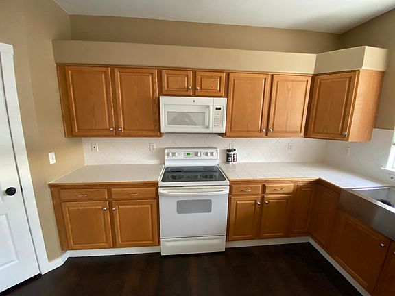 Lots of counter space