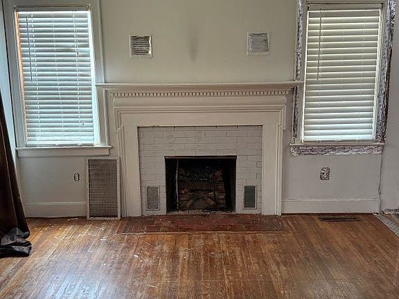 5th image of 605 N Fraser St.