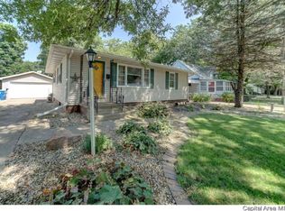 1933 Pickett St, Springfield, IL 62703