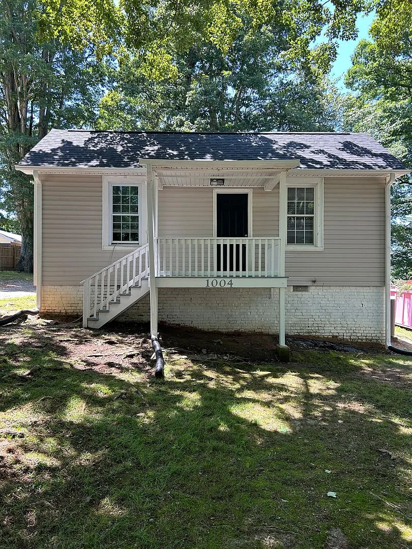 1004 Cayuga Street — Photo 1