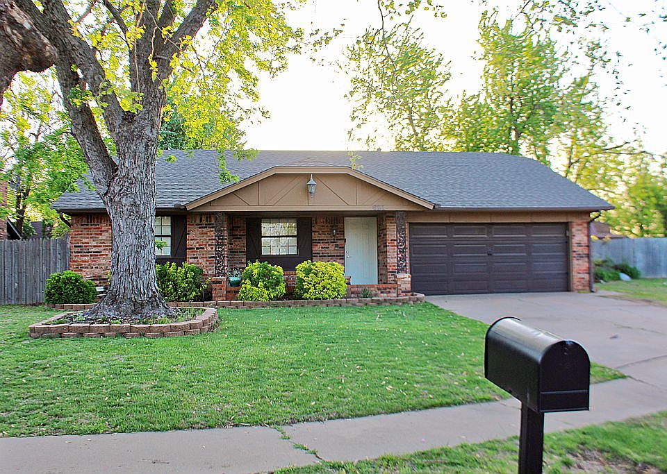 1st image of 621 Randall Dr