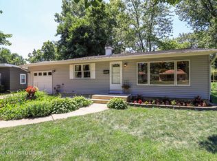 33296 N Valley View Dr, Grayslake, IL 60030