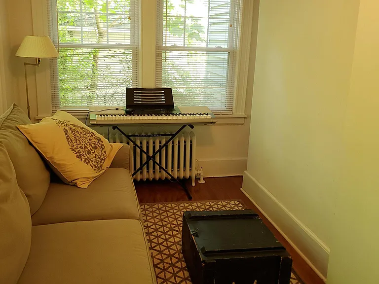 15 Roosevelt Ave — Photo 14