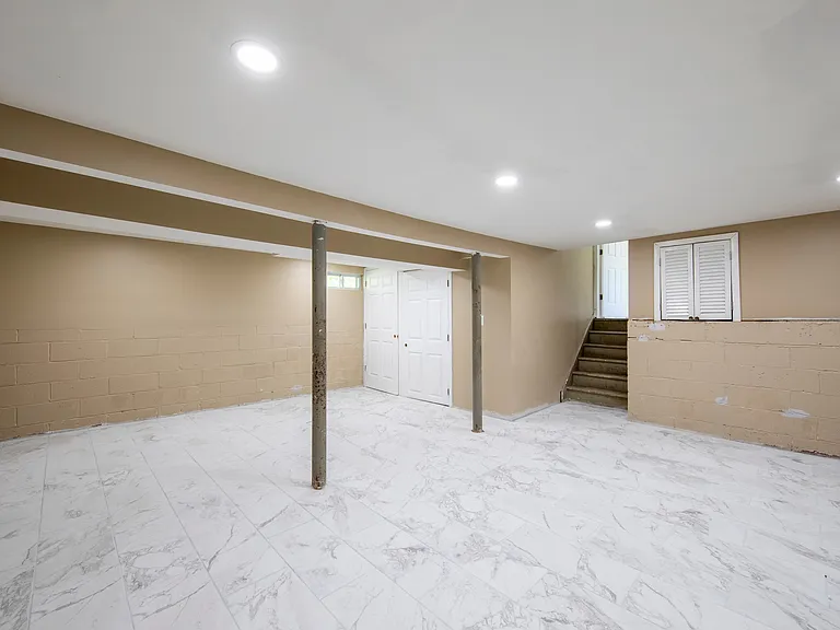 63 Shadow Ln — Photo 34