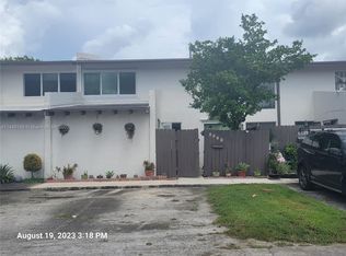 6525 SW 113th Ave, Miami, FL 33173