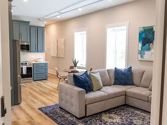 3rd image of 1326 Newcastle St #300