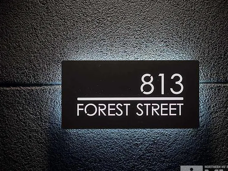 809 Forest St — Photo 6