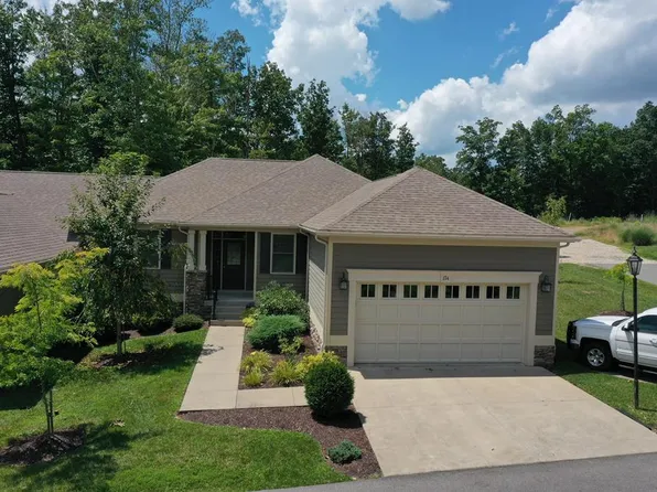 175 Long Dr, Daniels, WV 25832