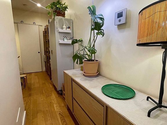 5th image of 21 Catherine St APT 2B