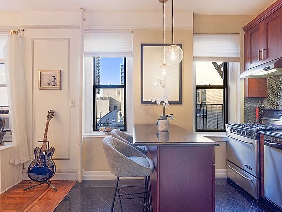 5th image of 345 E 77th St APT 6J