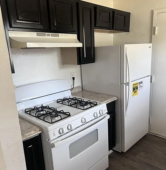 Summit at North Ridge Manor Apartments — Photo 3