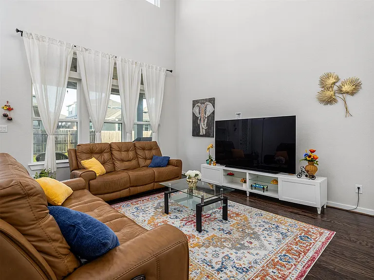 6512 Covina Ln — Photo 9