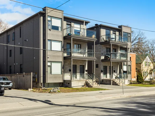 505 Churchill Ave N #5, Ottawa, ON K1Z 5E4