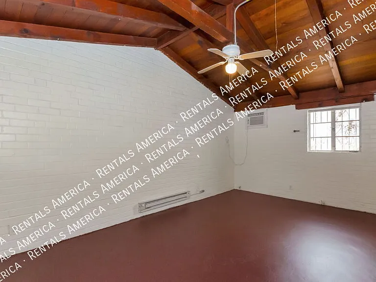947 N Alvernon Way #3 — Photo 5