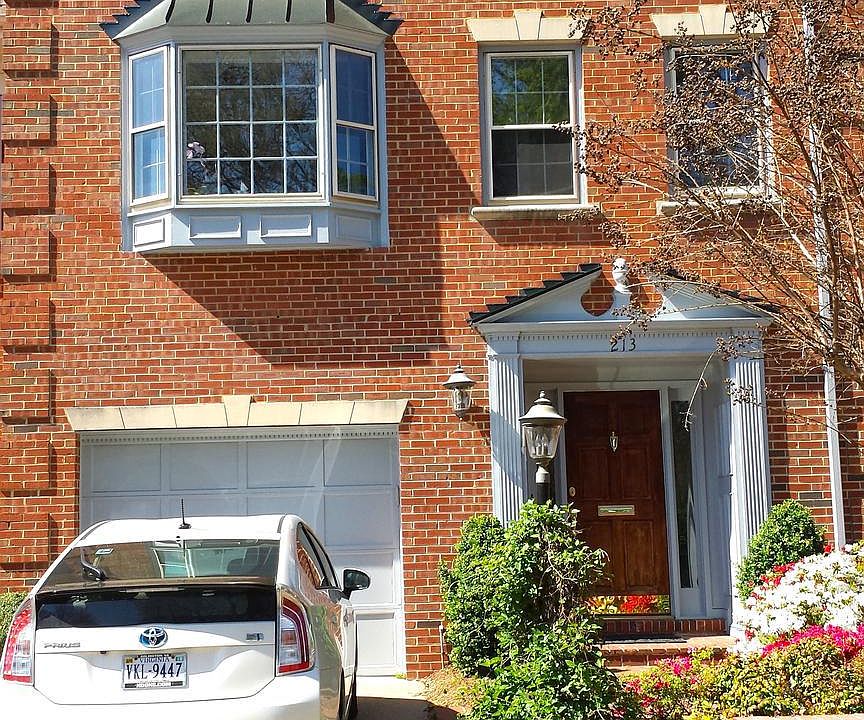 1st image of 213 Great Falls St