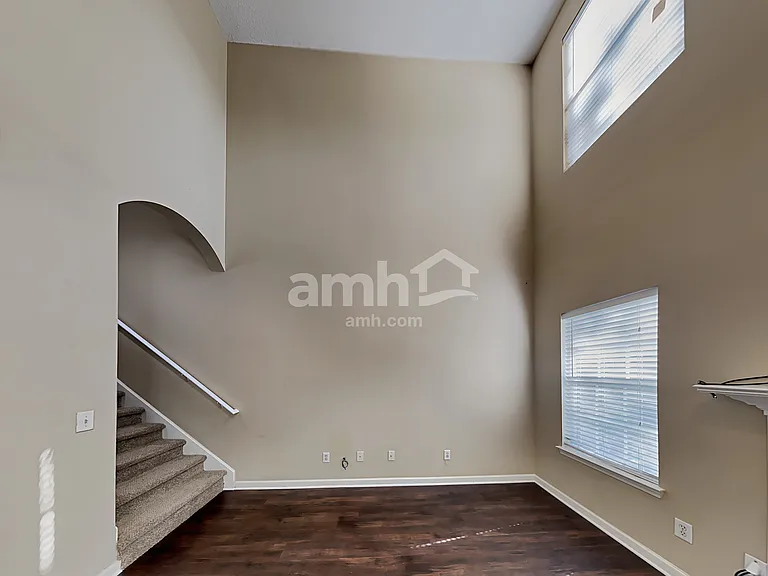 6004 W Rosie Ln SE — Photo 6