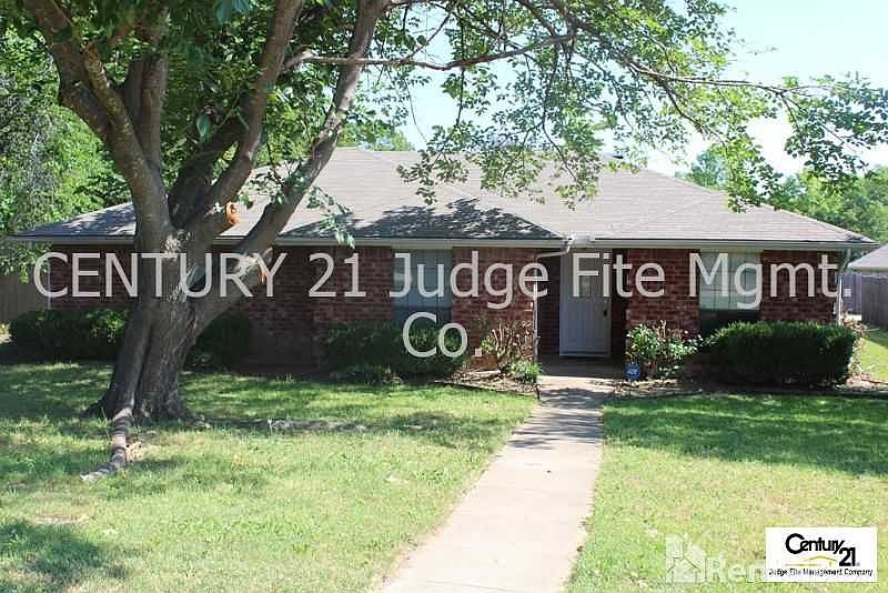 1st image of 305 Beltwoods Dr