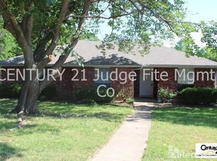 305 Beltwoods Dr, Desoto, TX 75115
