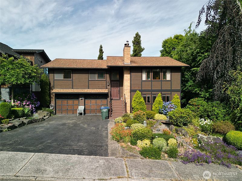 5th image of 1136 7th Avenue S
