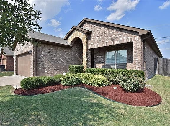 2nd image of 8212 Deer Bluff Ln